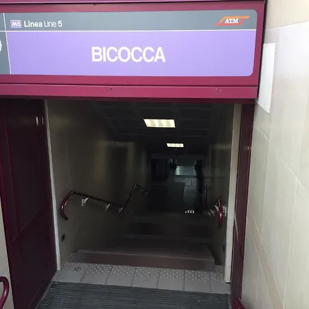 Niguarda Bicocca Flat Διαμέρισμα Μιλάνο